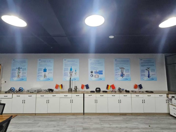 阀门展示.jpg