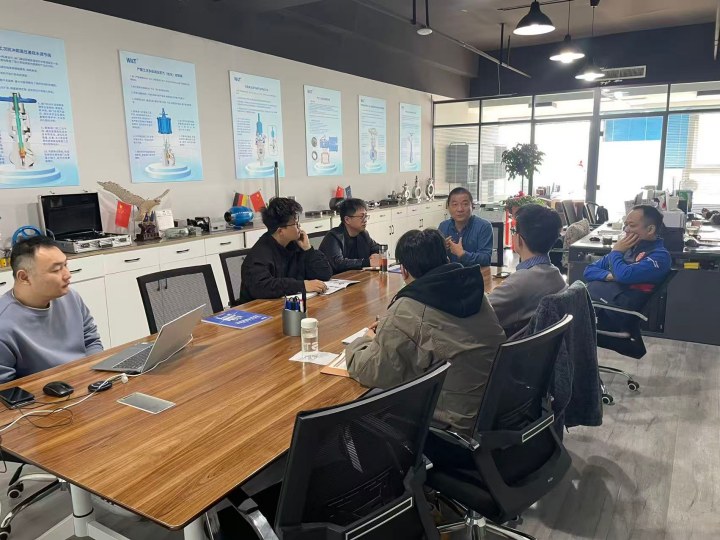 Unter großem druck setzte sich die enorme kraft des asiatisch-pazifischen teams durch